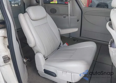 2007 Chrysler Town & Country Touring из США, поврежденный, VIN 2A4GP54L47R274792